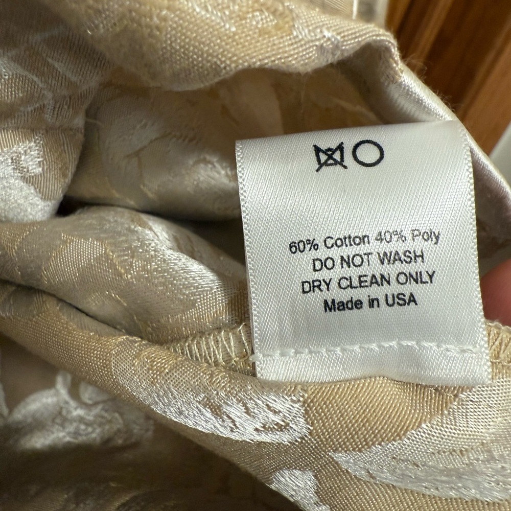 House of Aama Jacquard Cherub Ogun Jacket size M in Crème - Picture 4 of 4